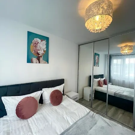 Travelway Apartment *